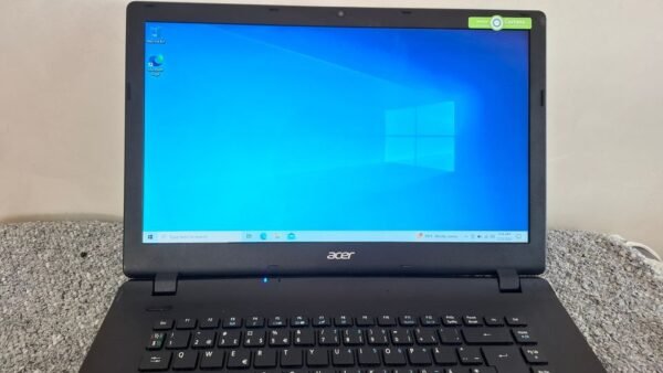 Acer ES1-550 AMD A4, 4GB RAM, AMD RADEON HD 8330, 1TB HDD