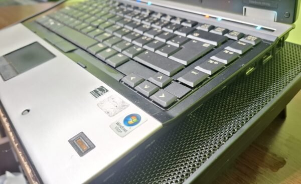 𝗛𝗣 𝗘𝗹𝗶𝘁𝗲𝗯𝗼𝗼𝗸 𝟲𝟵𝟯𝟬𝗽 - Intel® Core™2 Duo , 4GB RAM DDR3, 120 SSD, Intel HD