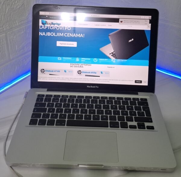 𝗠𝗮𝗰𝗯𝗼𝗼𝗸𝗣𝗿𝗼, Intel Core 2 Duo , 4GB DDR3, 500GB HDD, Nvidia GeForce
