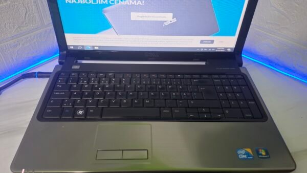 𝗗𝗲𝗹𝗹 𝗶𝗻𝘀𝗽𝗶𝗿𝗶𝗼𝗻 𝟭𝟱𝟲𝟰, I3, 6GB DDR3, 120 SSD, ATI Radeon