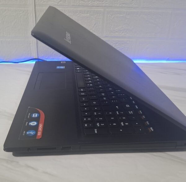 𝗟𝗲𝗻𝗼𝘃𝗼 𝗚𝟱𝟬-𝟴𝟬, I7 5Gen, 12GB DDR3, 120 SSD, AMD Radeon