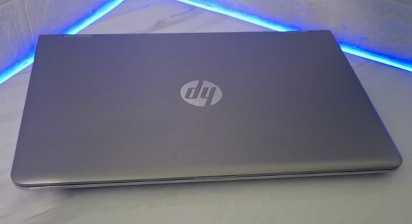 HP Pavilon x360,Intel i5 8gen, 8GB DDR4, 256 SSD, Intel UHD Touch