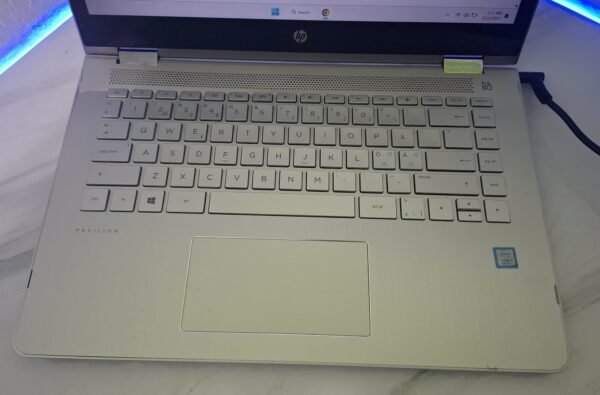HP Pavilon x360,Intel i5 8gen, 8GB DDR4, 256 SSD, Intel UHD Touch