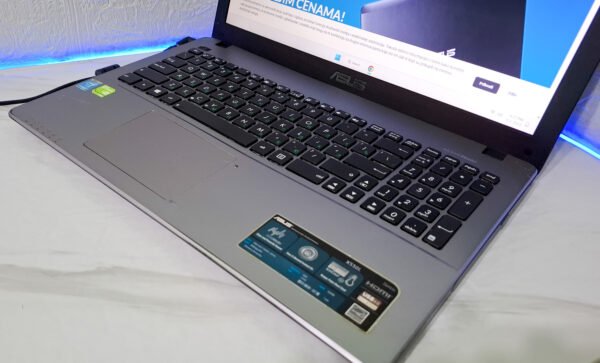 Asus X550LC | Intel Core i7-4500U | 8GB RAM | 120GB SSD | 15.6" HD | NVIDIA GeForce GT 720M | Windows 11 Pro