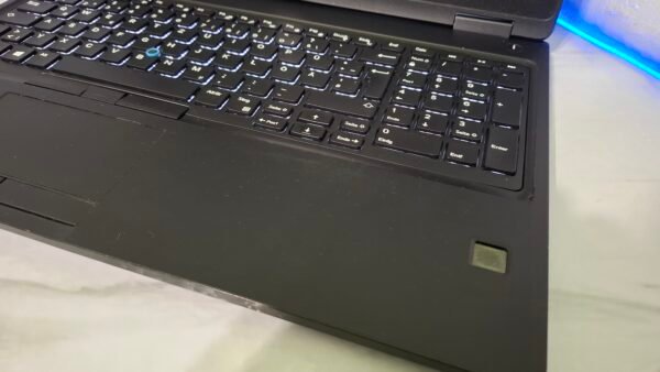 Dell Latitude 5580 | Intel Core i5-7200U | 8GB RAM | 256GB SSD | 15.6" Full HD | Windows 11 Pro