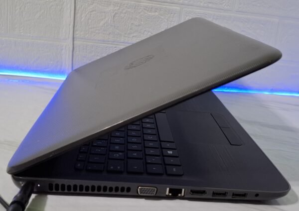 HP 250 G5 | Intel Core i5-7200U | 8GB RAM | 256GB SSD | 15.6" Full HD | Windows 10 Pro