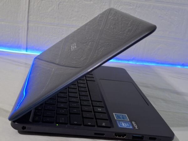 Laptop | Intel Celeron N4000 | 4GB RAM | 11.6" HD | Windows 10 Pro