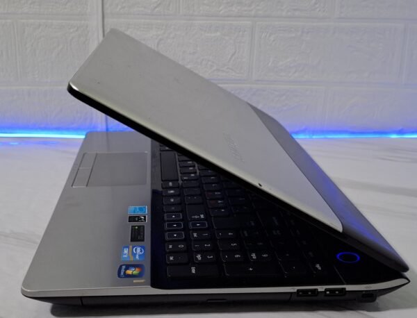 Samsung NP300