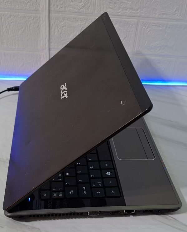 Acer Aspire 4820TG, Core i3 laptop, Radeon HD 5650, polovan laptop, 4GB RAM, SSD laptop, 14 inča laptop, laptop za osnovne igre, povoljan laptop