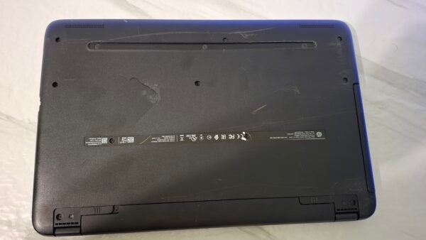 HP 15, AMD A6 laptop, polovan HP laptop, povoljan laptop, laptop za školu, laptop za posao, 8GB RAM, 128GB SSD, Full HD ekran, Windows 11