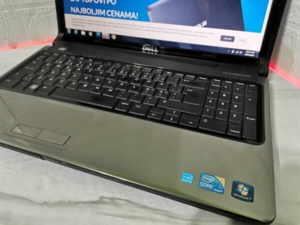 Dell Inspiron 15 1564