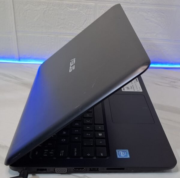 Asus R417S laptop