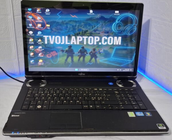 Fujitsu Lifebook NH751 laptop