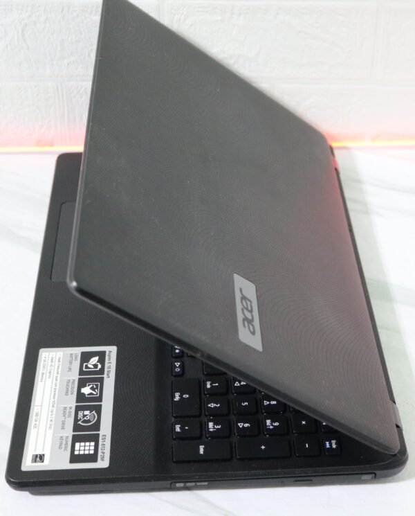 Acer Aspire ES1-512 laptop Acer Aspire ES1-512 laptop