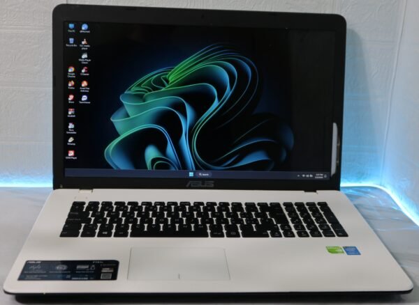 Asus F751L Laptop