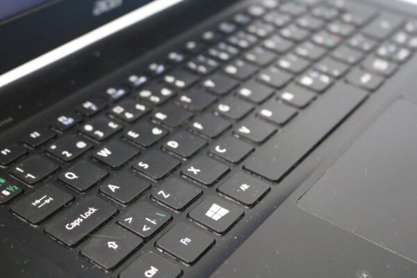 Acer Aspire V3-371 laptop