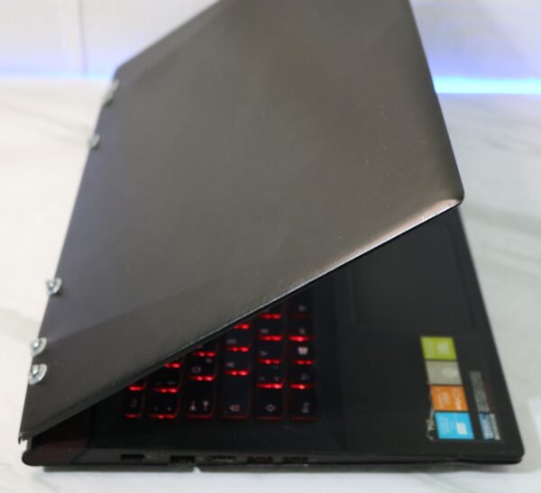 𝗟𝗲𝗻𝗼𝘃𝗼 𝗚𝗔𝗠𝗜𝗡𝗚 𝗬𝟱𝟬-𝟳𝟬