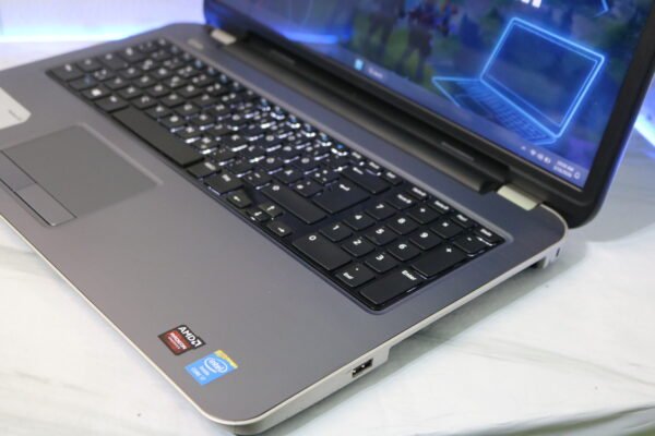 Dell Inspiron 5737 laptop