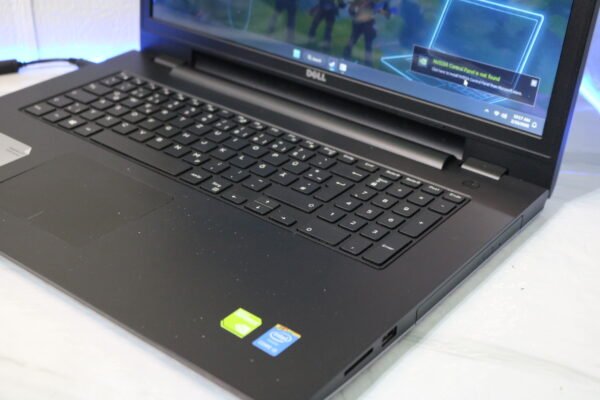 Dell Inspiron 5748 laptop