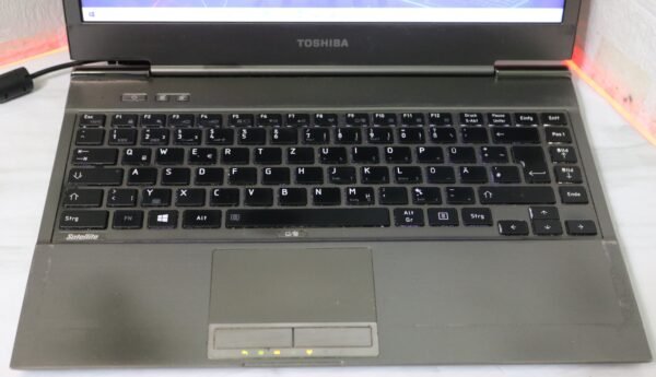 Toshiba Z930
