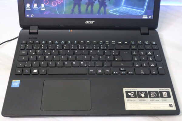 Acer Aspire E15-512 laptop