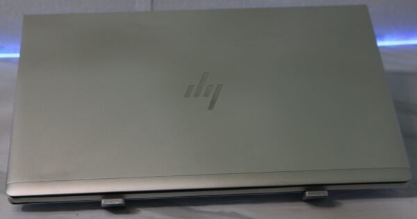 HP EliteBook 640 G9