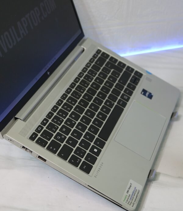 HP EliteBook 640 G9