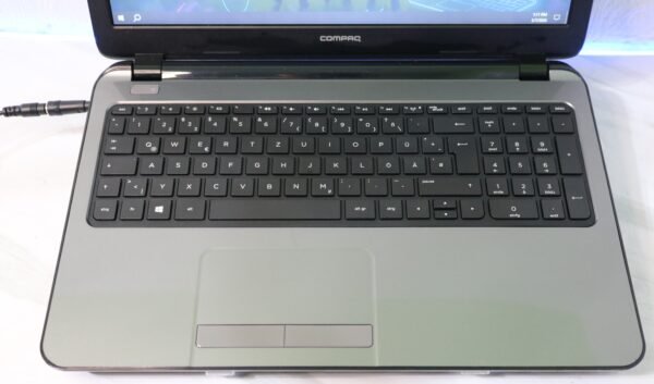 Compaq 15