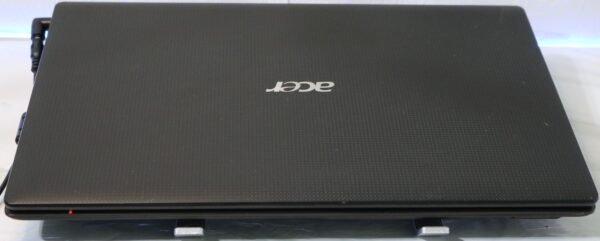 Acer Aspire 5742G i3-370M / 6GB RAM / 128GB SSD / Radeon HD 7370M / 15.6" – Laptop za posao i multimediju Acer Aspire 5742G i3-370M / 6GB RAM / 128GB SSD / Radeon HD 7370M / 15.6" – Laptop za posao i multimediju