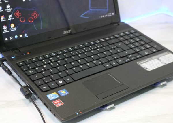Acer Aspire 5742G i3-370M / 6GB RAM / 128GB SSD / Radeon HD 7370M / 15.6" – Laptop za posao i multimediju Acer Aspire 5742G i3-370M / 6GB RAM / 128GB SSD / Radeon HD 7370M / 15.6" – Laptop za posao i multimediju