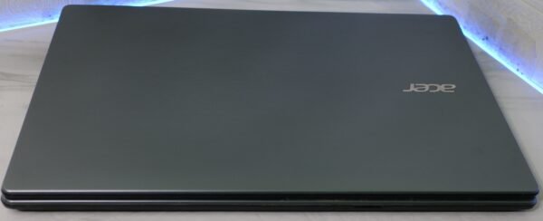 Acer Aspire E5-771G | i5-5200U | 12GB RAM | GeForce 840M 2GB | 120GB SSD | 17.3" HD+| Windows 11