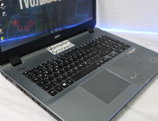 Acer Aspire E5-771G | i5-5200U | 12GB RAM | GeForce 840M 2GB | 120GB SSD | 17.3" HD+| Windows 11