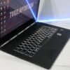 Lenovo Yoga 3 Pro 1370 – QHD+ 3200×1800 IPS Touch ekran | 8GB RAM | 128GB NVMe SSD | 2-u-1 konvertibilni, aluminijumsko kućište | Windows 11 | Polovan laptop