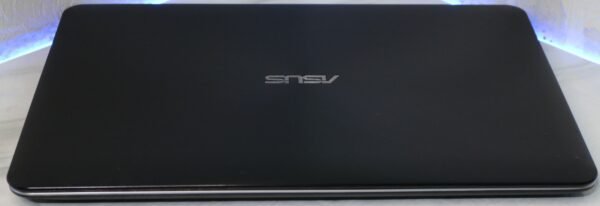 Asus X555LX555L – Intel Core i7 | 4GB RAM | 120GB SSD | NVIDIA GeForce 820M | 15.6" ekran | Polovan laptop