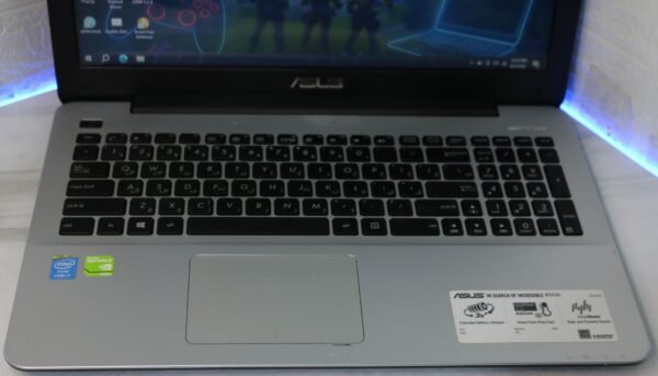 Asus X555LX555L – Intel Core i7 | 4GB RAM | 120GB SSD | NVIDIA GeForce 820M | 15.6" ekran | Polovan laptop