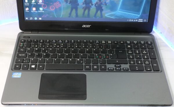 Acer Aspire E1-570