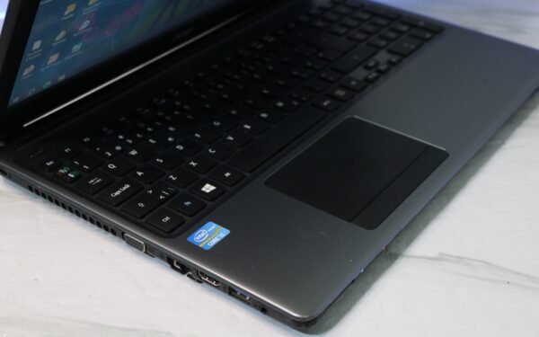 Acer Aspire E1-570