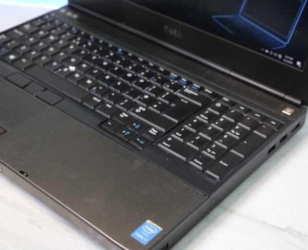 Dell Precision M4800 polovan laptop