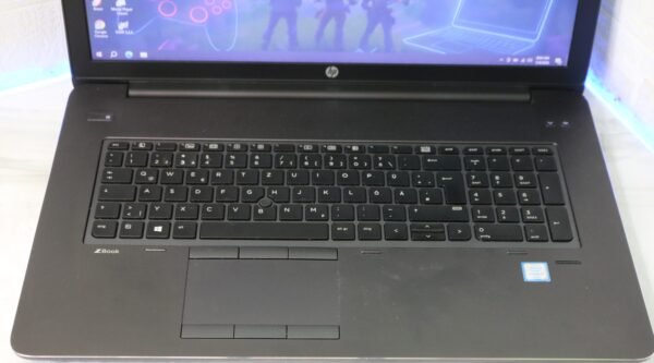 HP ZBook 17 G3 HP ZBook 17 G3