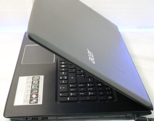 Acer e5 774g Acer e5 774g