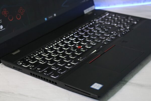 Lenovo ThinkPad P52s