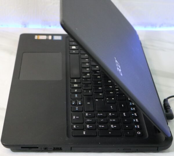 Acer Extensa 2540 polovan laptop