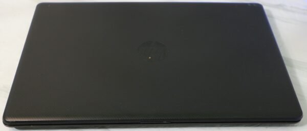HP 17 BY1 polovan laptop