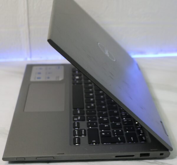 Dell Inspiron 13 5368