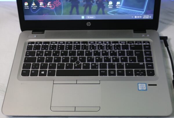 HP EliteBook 840 G3 HP EliteBook 840 G3
