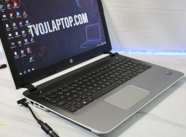 HP Pavilion 80D8